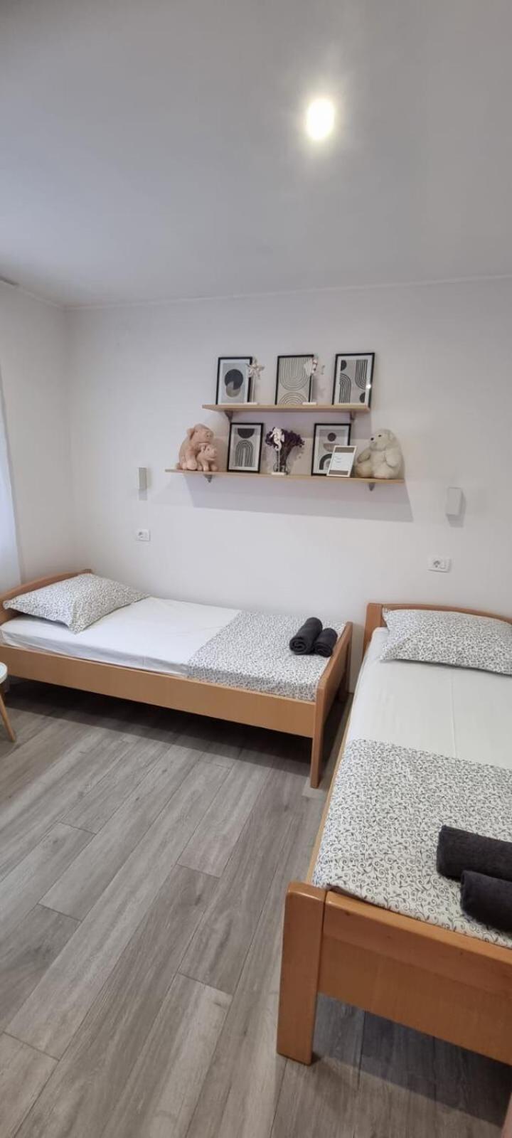 Apartments Mladen Duce Luaran gambar