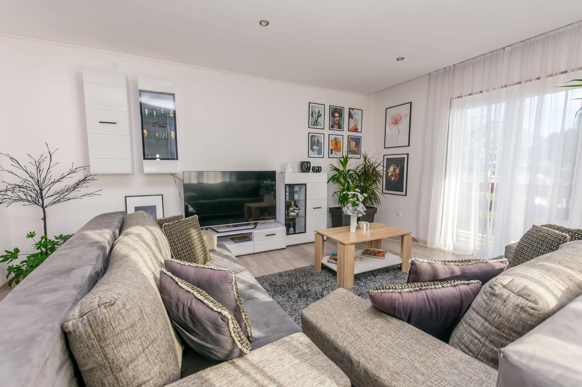 Apartments Mladen Duce Luaran gambar