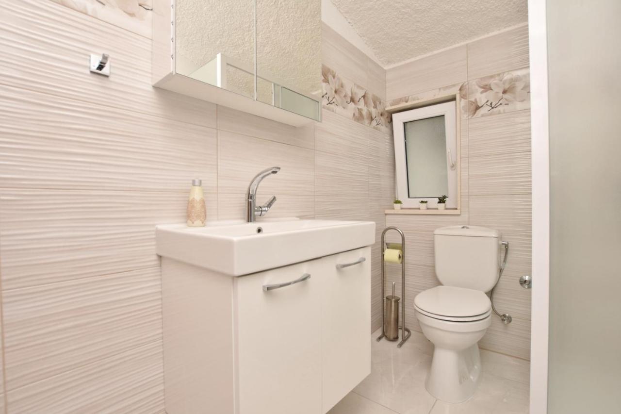 Apartments Mladen Duce Luaran gambar